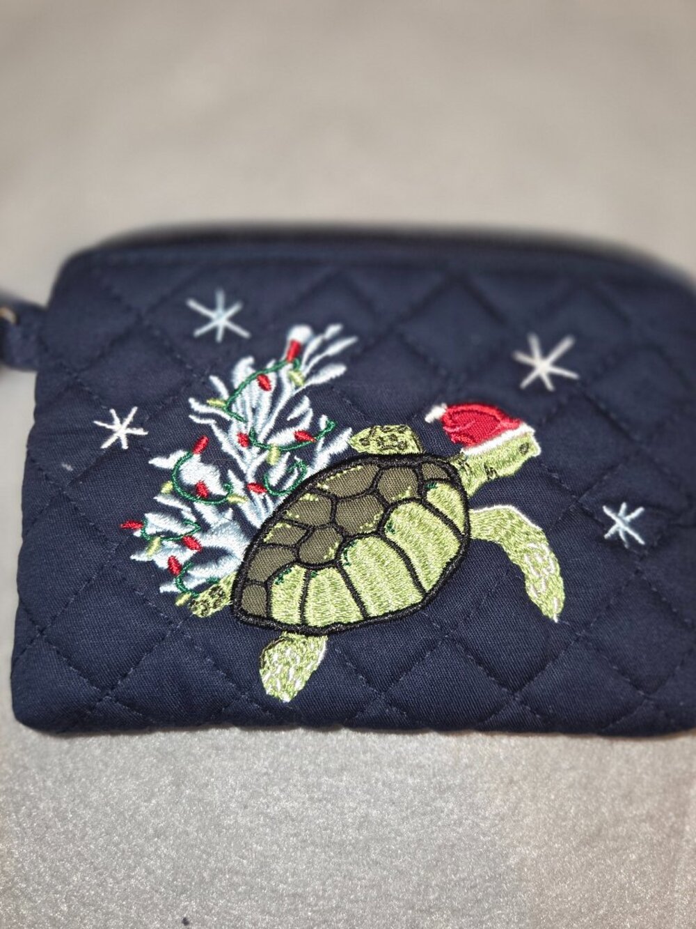 Vera Bradley Clip & Zip Mini in Turtle Santa